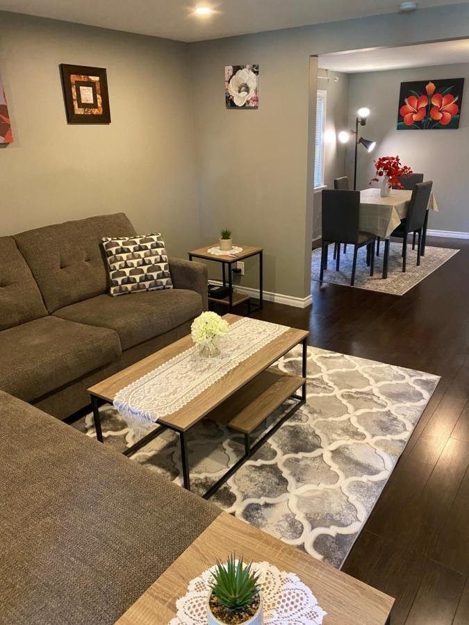 Windsor Airport Room Accommodation Экстерьер фото